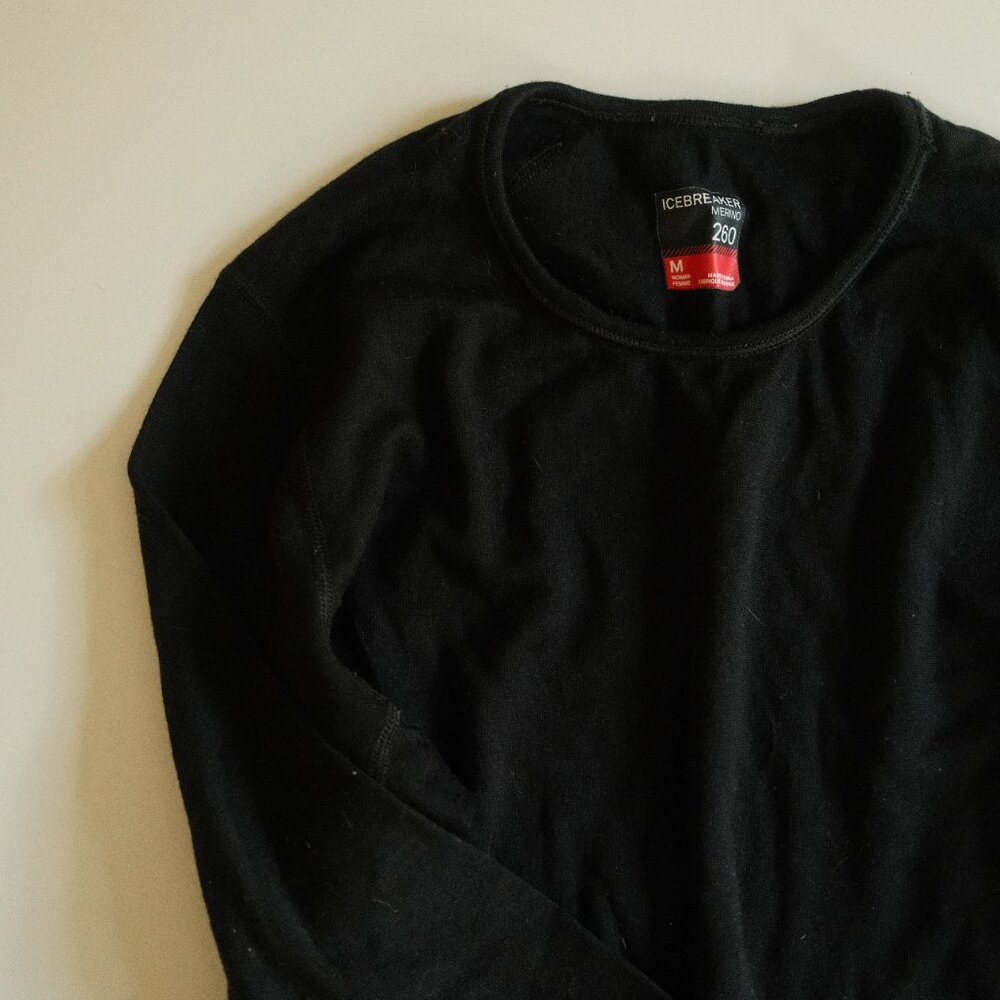 Icebreaker 260 Tech Long-Sleeve Crewe Base Layer Top — Women’s Medium 100% Wool